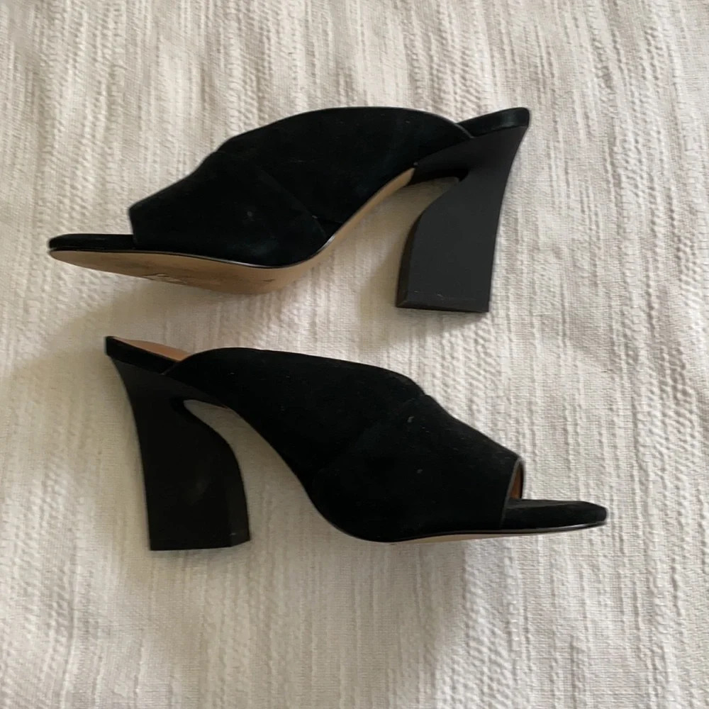 •Halston Heritage• Black Suede Sandals, EEEUC - Picture 3 of 9